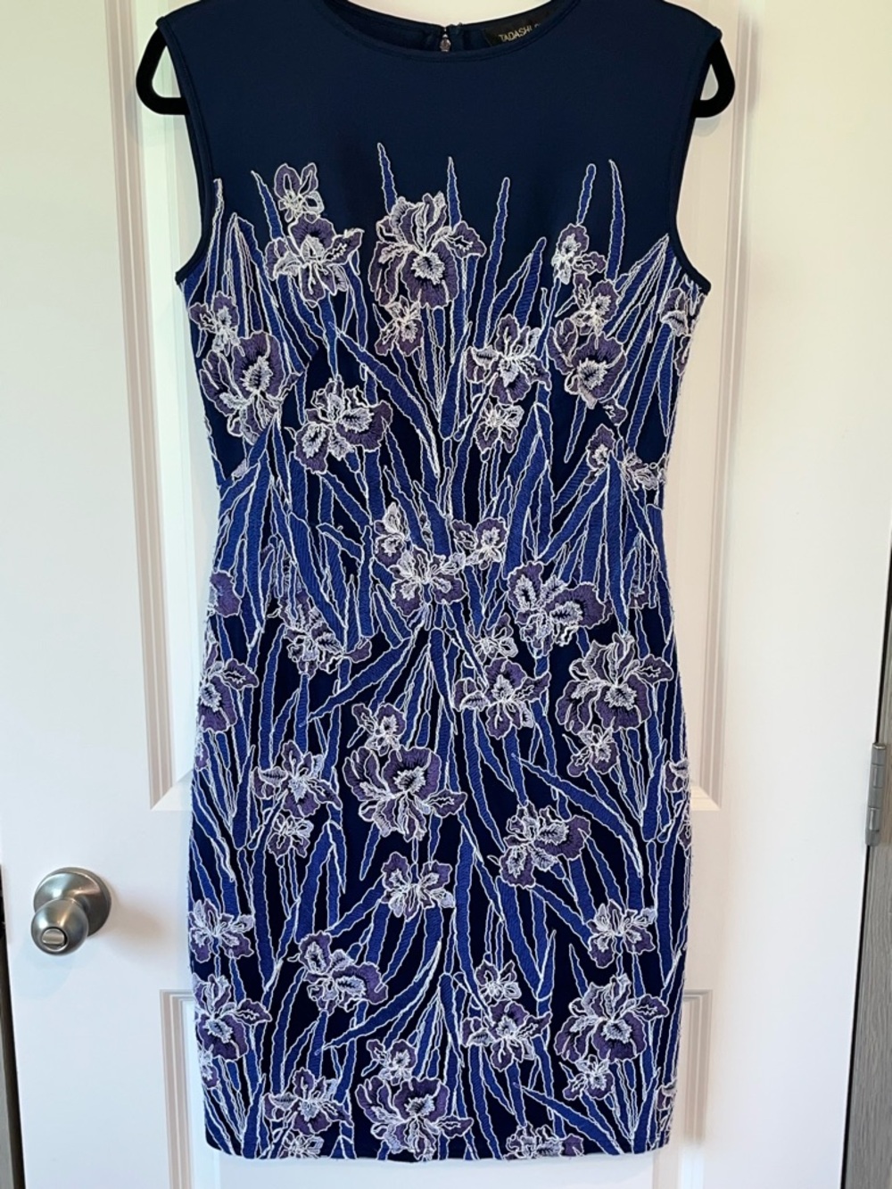 Tadashi Shoji 3D Illusion Embroidered Bodycon Pencil Cocktail Dress Size 6
